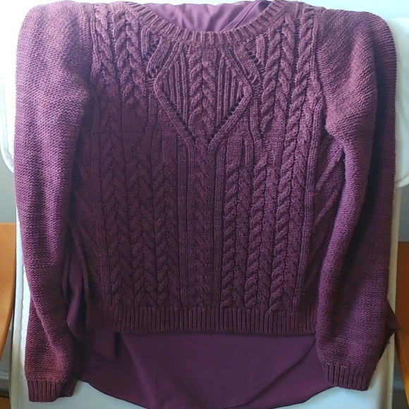 Sweater - Picture 1 of 3